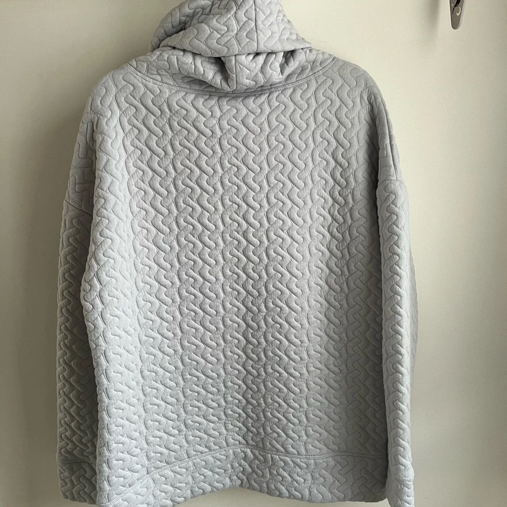 GAP Light Gray Quilted Cowl Neck Sweater - Picture 4 of 5